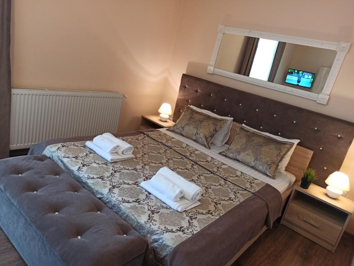 Beautiful Mountain View Apartment Мукачеве Екстериор снимка