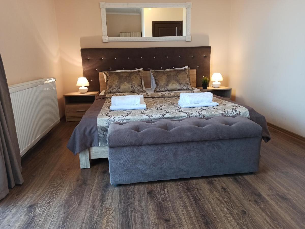 Beautiful Mountain View Apartment Мукачеве Екстериор снимка